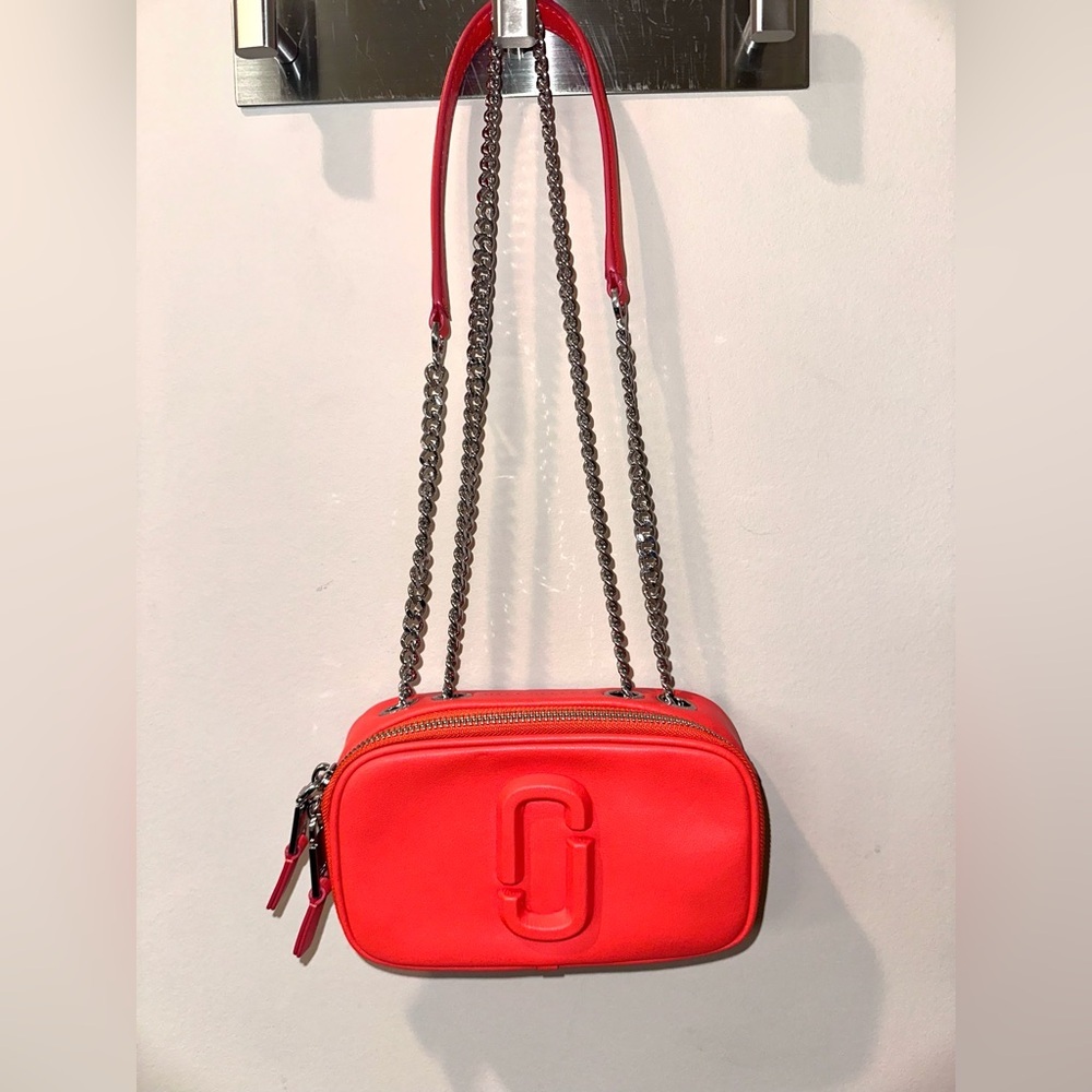 NWOT Marc Jacobs Red DTM (Dye to Match) Snapshot Camera Bag. MSRP$325.00 - Picture 3 of 15